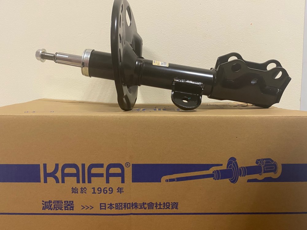 Амортизатор передний левый KAIFA TO6001L