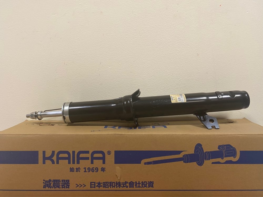 Амортизатор передний правый KAIFA MA4171R