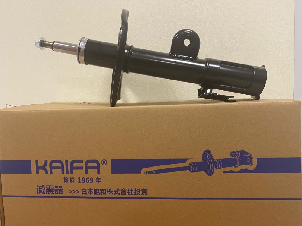 Амортизатор передний левый KAIFA TO3281L